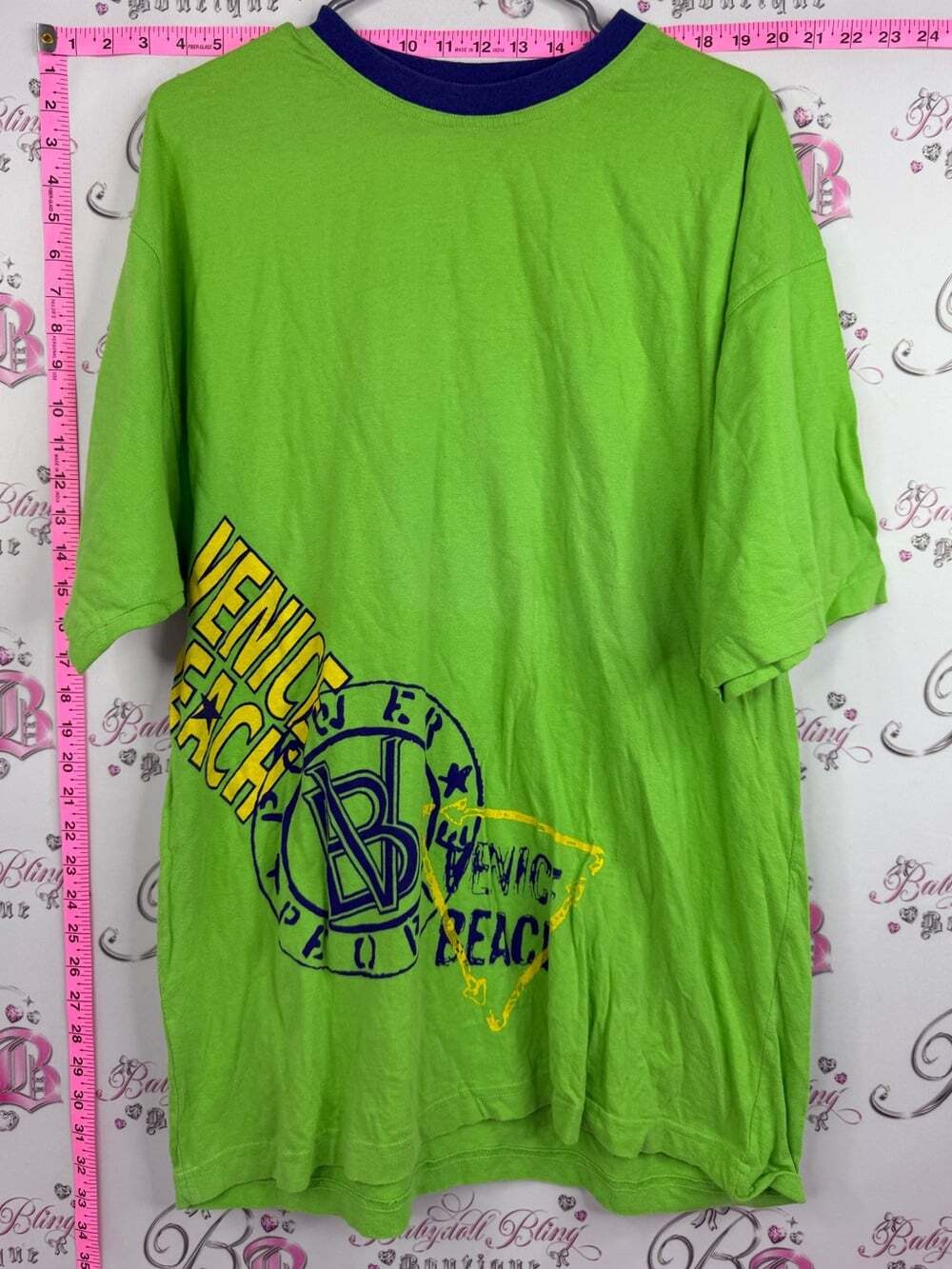 VENICE BEACH T-shirt vintage Lime Green Short Sleeve Graphic Tee with Navy Trim
